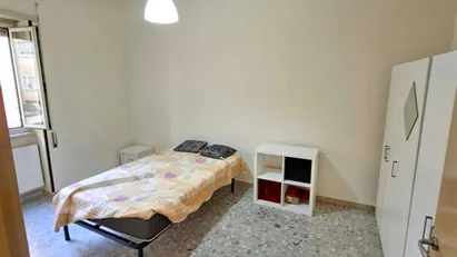 Room for rent in Roma Municipio VIII – Appia Antica, Rome