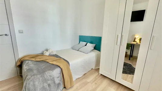Rooms in Zaragoza - photo 2