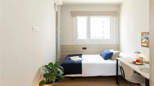 Apartments in Terrassa - photo 3