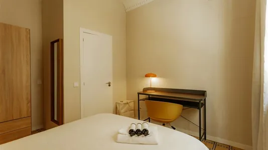Rooms in Barcelona Ciutat Vella - photo 6