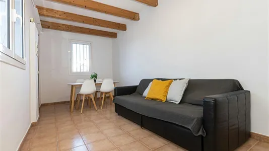 Rooms in Barcelona Ciutat Vella - photo 10