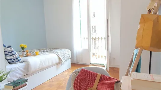 Rooms in Barcelona Eixample - photo 6