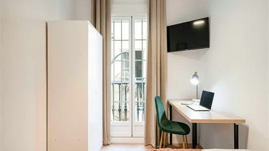 Rooms in Madrid Centro - photo 4