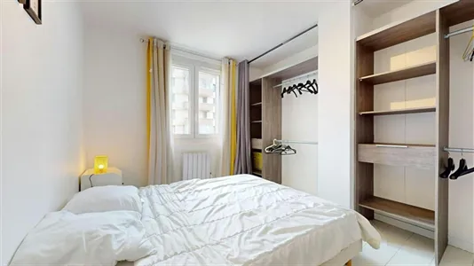 Rooms in Grenoble - photo 2