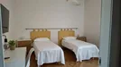 Room for rent, Florence, Toscana, &lt;span class=&quot;blurred street&quot; onclick=&quot;ProcessAdRequest(13976149)&quot;&gt;&lt;span class=&quot;hint&quot;&gt;See streetname&lt;/span&gt;[xxxxxxxxxxxxx]&lt;/span&gt;