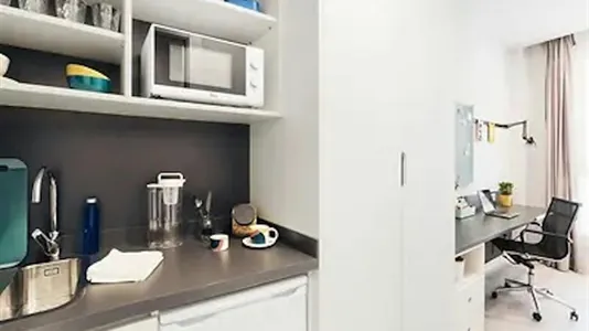 Rooms in Barcelona Les Corts - photo 8