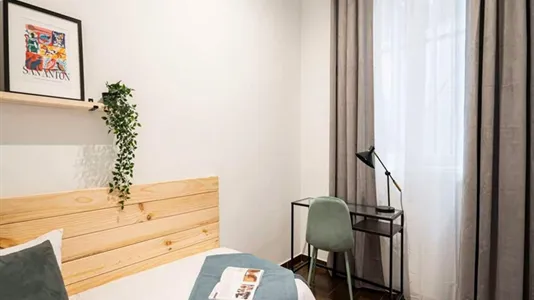 Rooms in Madrid Centro - photo 9