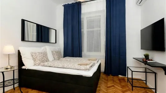 Apartments in Budapest Józsefváros - photo 3