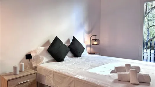 Rooms in Barcelona Eixample - photo 6