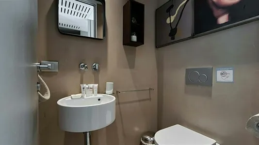 Apartments in Milano Zona 2 - Stazione Centrale, Gorla, Turro, Greco, Crescenzago - photo 4