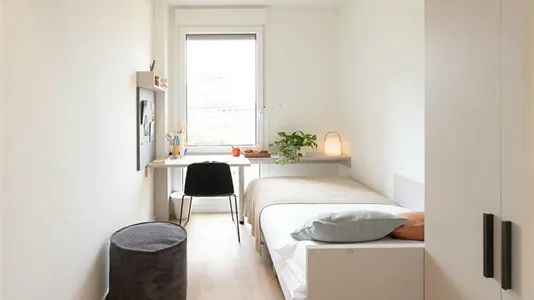 Rooms in Burjassot - photo 1