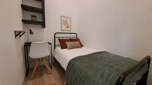 Rooms in Madrid Centro - photo 5