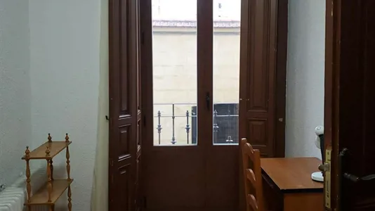 Rooms in Madrid Centro - photo 3