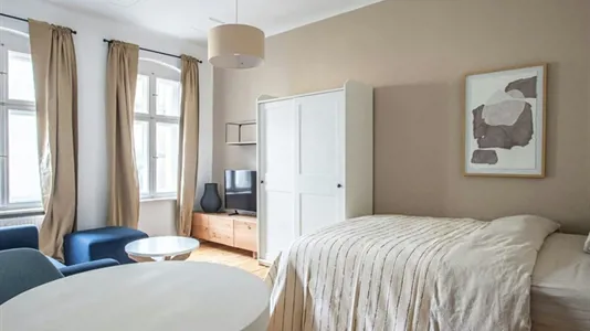 Apartments in Berlin Neukölln - photo 2