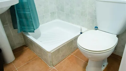 Rooms in Valencia L'Eixample - photo 8