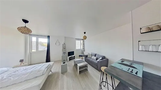 Apartments in Caen - photo 1