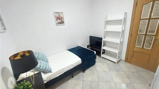 Rooms in Madrid Puente de Vallecas - photo 3