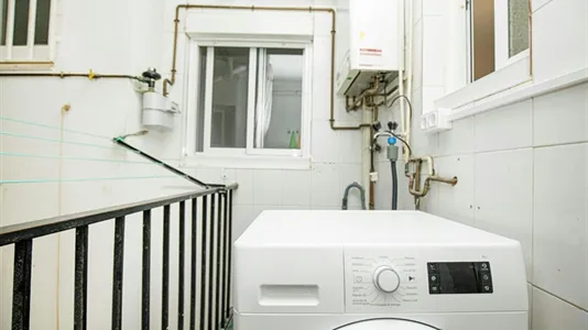 Rooms in Badalona - photo 10