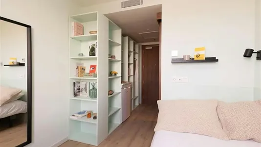 Rooms in Cerdanyola del Vallès - photo 1