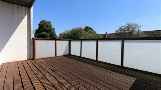 Houses in Location is not specified - photo 9