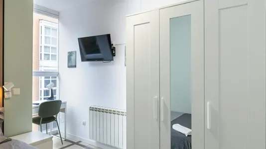 Rooms in Madrid Puente de Vallecas - photo 2