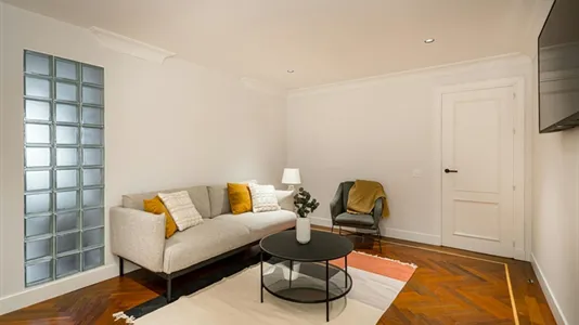 Rooms in Madrid Chamartín - photo 6