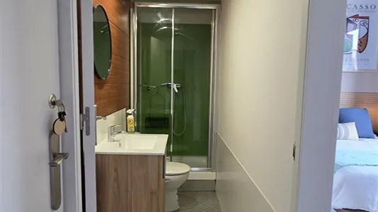 Rooms in Barcelona Eixample - photo 4