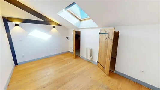 Apartments in Angoulême - photo 7