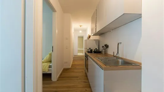 Rooms in Berlin Mitte - photo 9