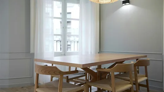 Apartments in Barcelona Ciutat Vella - photo 4