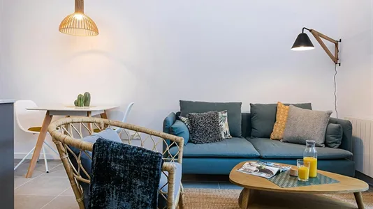 Apartments in Barcelona Eixample - photo 6