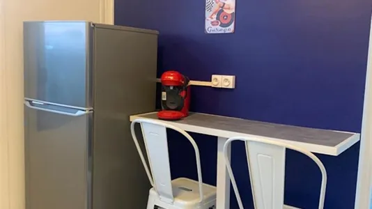 Rooms in Lyon - photo 4