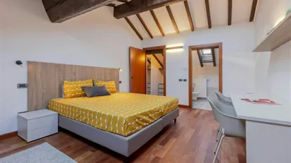 Room for rent in Ferrara, Emilia-Romagna