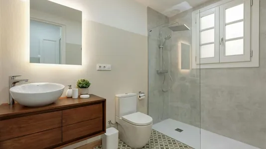 Rooms in Barcelona Eixample - photo 9