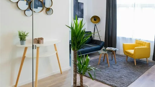 Apartments in Frankfurt Mitte-West - photo 3