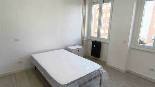 Rooms in Roma Municipio XIV – Monte Mario - photo 3