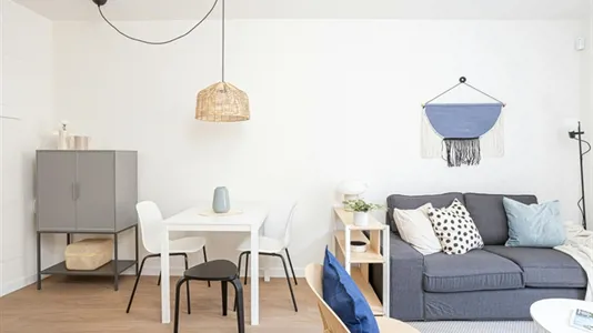 Apartments in Barcelona Ciutat Vella - photo 2