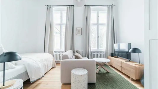 Apartments in Location is not specified - photo 2