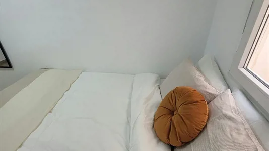 Rooms in Godelleta - photo 1