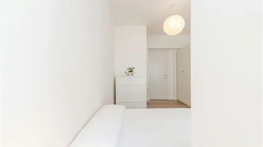 Rooms in Madrid Chamartín - photo 6