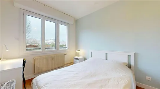 Rooms in Caen - photo 2