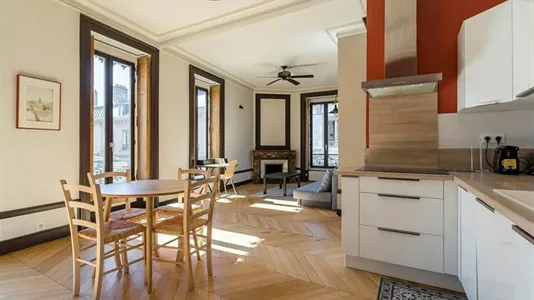 Apartments in Lyon - photo 2