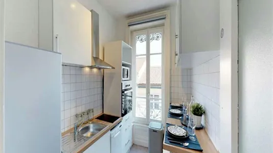Rooms in Lyon - photo 7