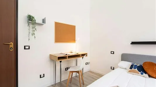 Rooms in Milano Zona 5 - Vigentino, Chiaravalle, Gratosoglio - photo 7