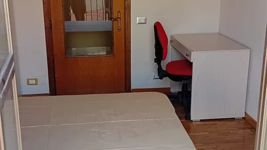 Rooms in Roma Municipio VII – Appio-Latino/Tuscolano/Cinecittà - photo 2