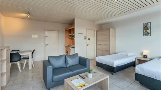 Apartments in Brussels Schaarbeek - photo 4