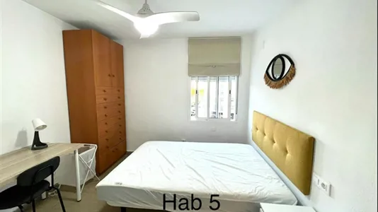 Rooms in Tavernes Blanques - photo 1