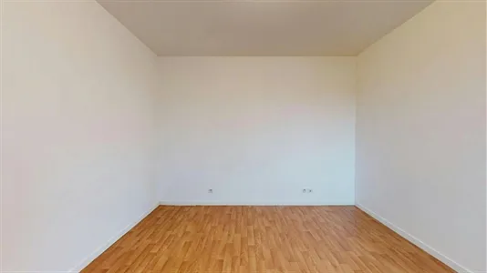 Apartments in Nantes - photo 10