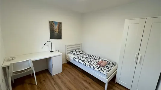 Rooms in Besnica - photo 1