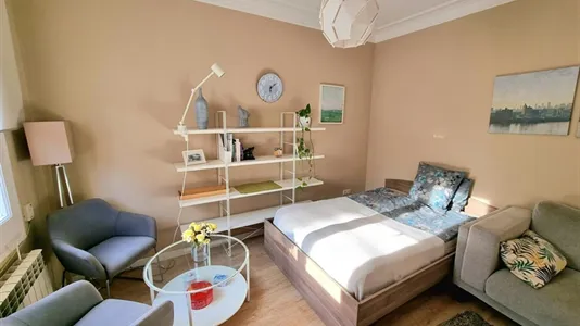 Rooms in Barcelona Eixample - photo 7